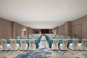 Days Hotel By Wyndham Xishuangbanna Jinghong