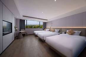 Days Hotel By Wyndham Xishuangbanna Jinghong