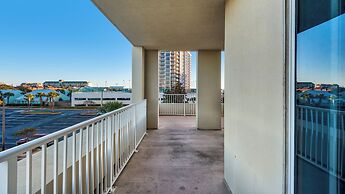 Prime Gulf View Condo Near top Attractions, Dining, & Beach Fun!