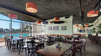 Prime Gulf View Condo Near top Attractions, Dining, & Beach Fun!