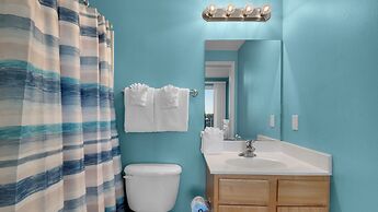 Prime Gulf View Condo Near top Attractions, Dining, & Beach Fun!