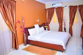 Grand Pallazo Hotel and Suites