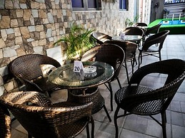 Grand Pallazo Hotel and Suites