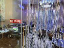 Grand Pallazo Hotel and Suites