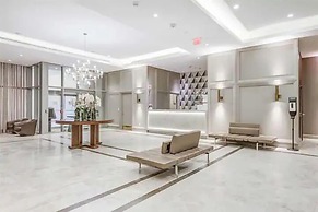 Yorkville Express Stays