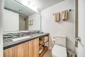 Yorkville Express Stays