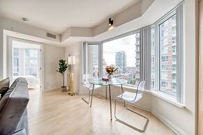 Yorkville Express Stays