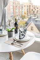 Yorkville Express Stays