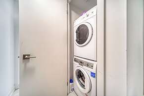 Yorkville Express Stays