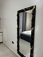 1 Bed-uganda-2people-wifi-closetocity-parking