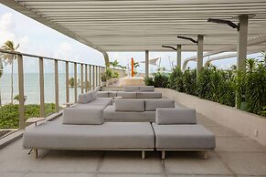 Setai Yacht Luxury - by Almare