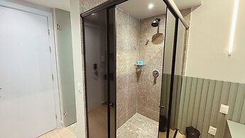 Setai Yacht Luxury - by Almare