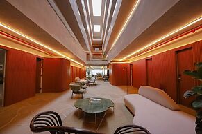 Setai Yacht Luxury - by Almare