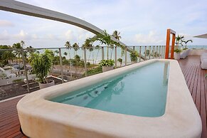 Setai Yacht Luxury - by Almare