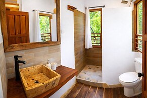 Kin Resort Lodge