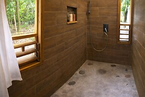 Kin Resort Lodge