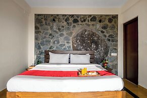 Lazy Hills by Xplore Indo