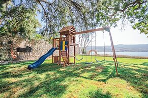 Luxury Bungalow Lake view Cajititlan
