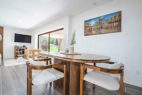 Luxury Bungalow Lake view Cajititlan