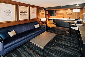 The Trail Hotel