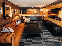 The Trail Hotel