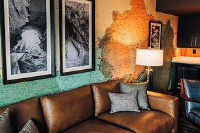 The Trail Hotel