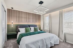 Ultimate 10 Bed Luxury Retreat With Epic Playroom