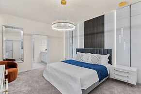 Ultimate 10 Bed Luxury Retreat With Epic Playroom