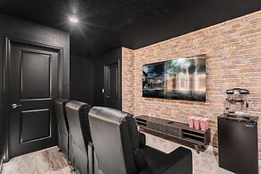 Ultimate 10 Bed Luxury Retreat With Epic Playroom