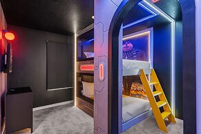 Ultimate 10 Bed Luxury Retreat With Epic Playroom