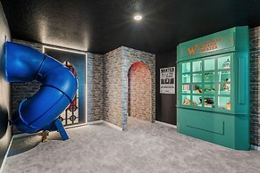 Ultimate 10 Bed Luxury Retreat With Epic Playroom