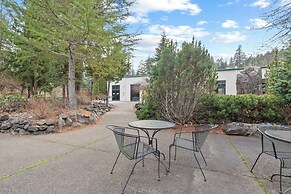 Bonneville Hot Springs Resort & Spa