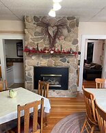 Moore's Old Pine Inn