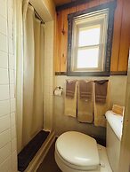 Moore's Old Pine Inn