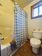 Moore's Old Pine Inn