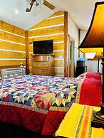 Moore's Old Pine Inn