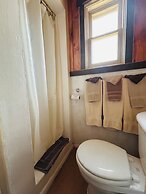 Moore's Old Pine Inn