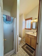 Moore's Old Pine Inn