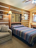 Moore's Old Pine Inn