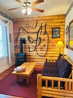 Moore's Old Pine Inn