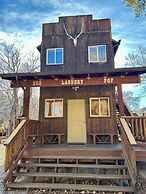 Moore's Old Pine Inn