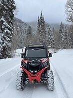 Moore's Old Pine Inn