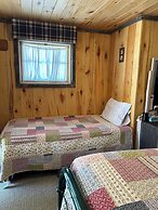 Moore's Old Pine Inn