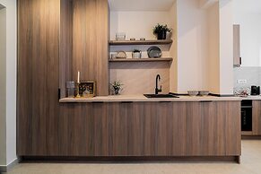 Loggia & Luxe 5BR Penthouse in Universitatii Area