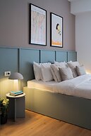 Loggia & Luxe 5BR Penthouse in Universitatii Area