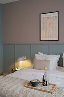 Loggia & Luxe 5BR Penthouse in Universitatii Area