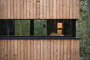 Eco Holiday Home in Viroinval in Nature