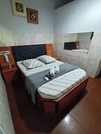 Hotel anoitecer