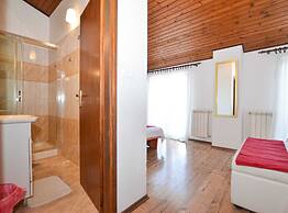 Classic and Elegant Rovinj Apartments With Balcony