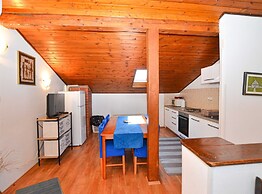 Classic and Elegant Rovinj Apartments With Balcony